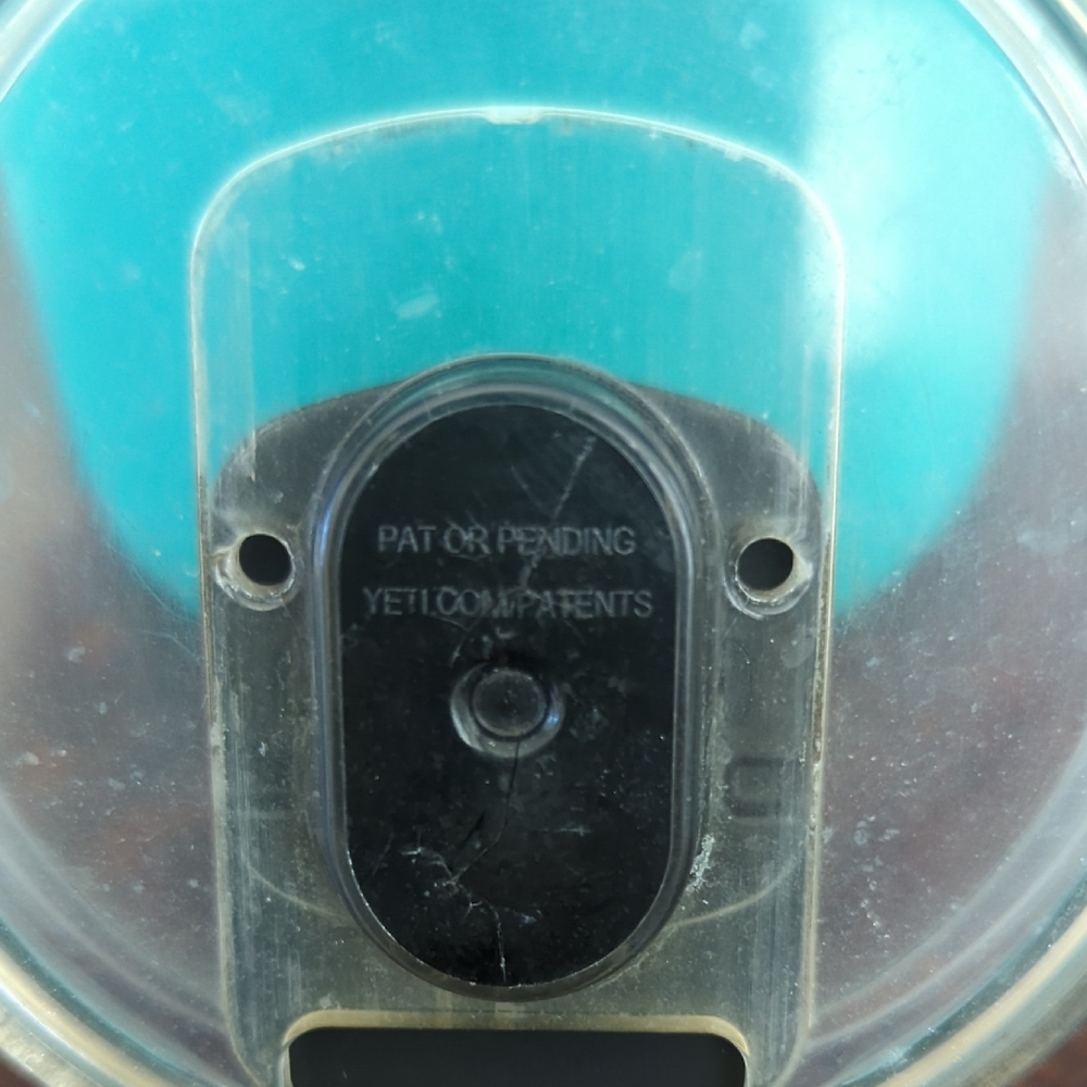 YETI 24 Oz Aqua Insulated Mug - Picture 4 of 5